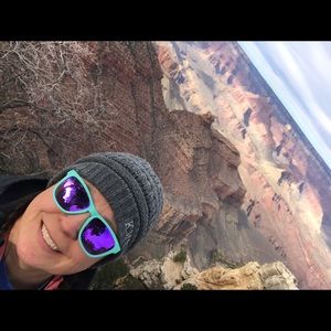 Meet your Posher, Kara